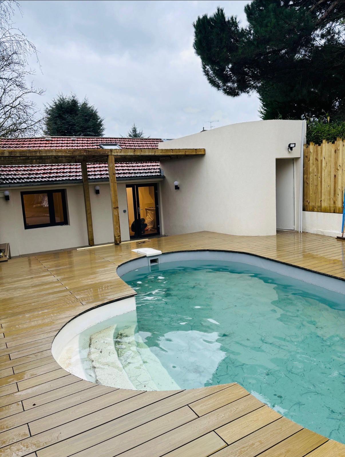 Piscine rénovée — chantier piscine avec avant/après BSB Décoration